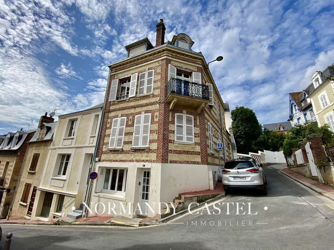 Appartement à TROUVILLE-SUR-MER