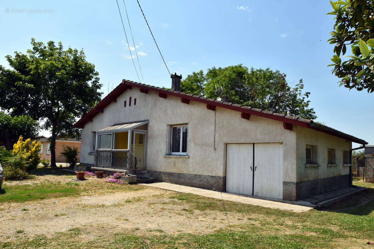 Maison à LABASTIDE-SAINT-PIERRE