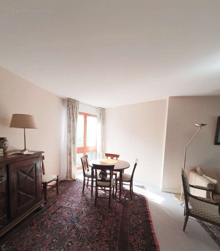 Appartement à LE CHESNAY