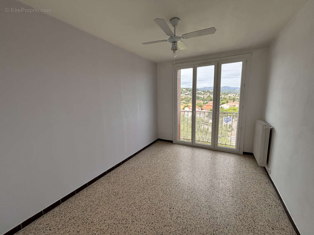 Appartement à MARSEILLE-13E