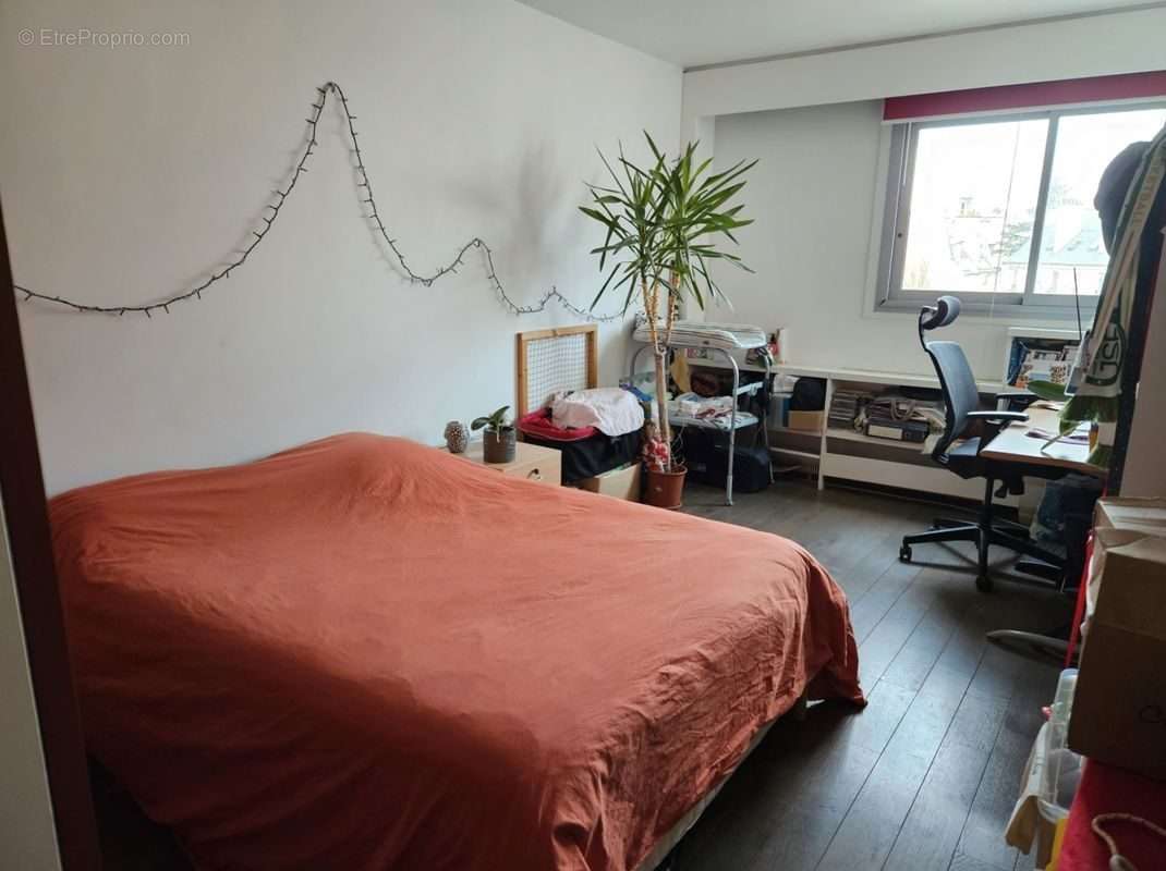 Appartement à PARIS-10E