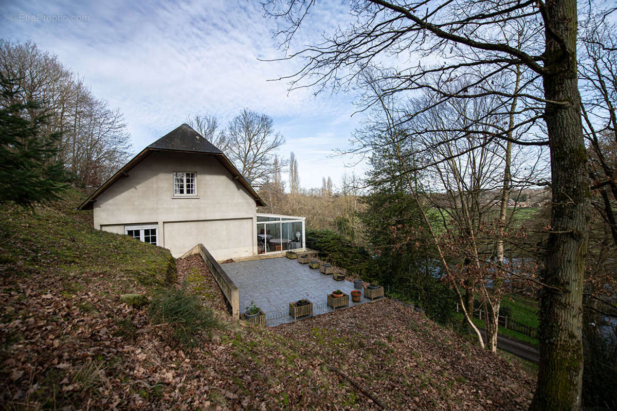 Maison à DAMVILLE