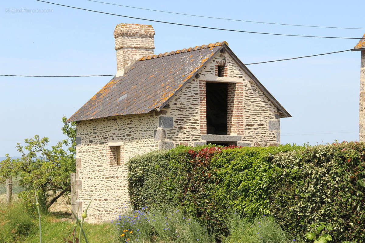 Maison à JAVRON-LES-CHAPELLES