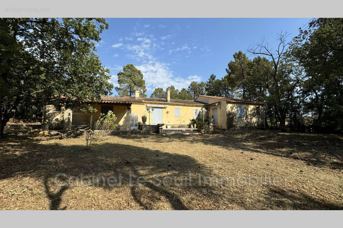 Maison à SAINT-SATURNIN-LES-APT