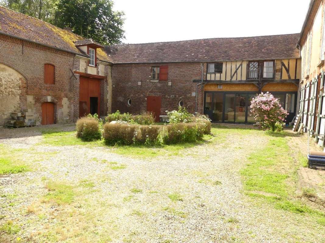 Maison à BEAUVAIS