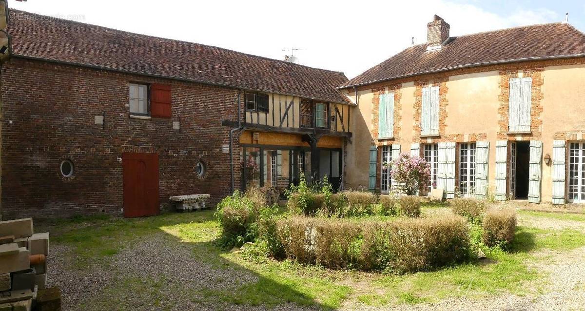 Maison à BEAUVAIS