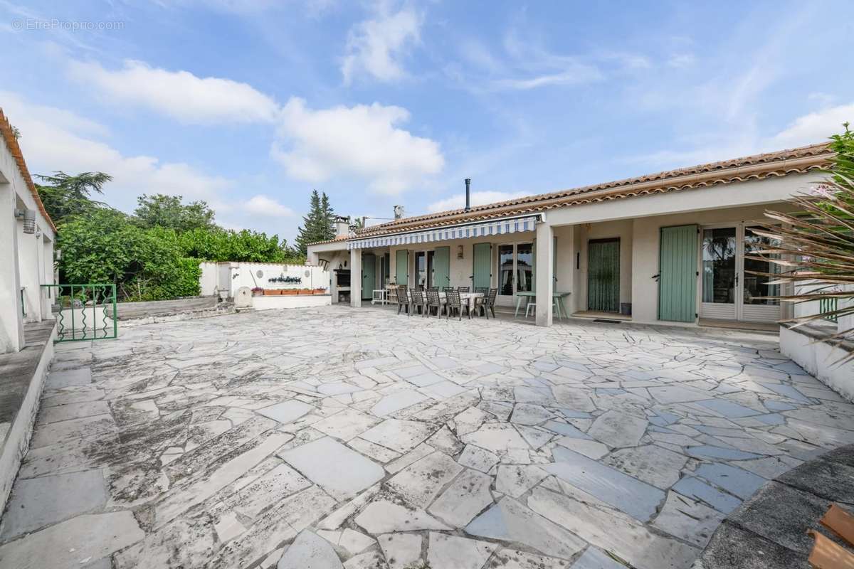 Maison à UZES