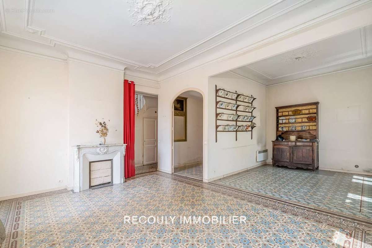 Maison à MARSEILLE-7E