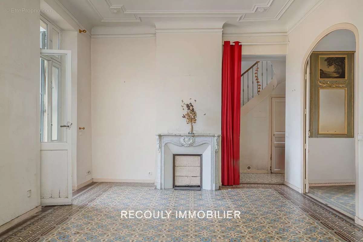 Maison à MARSEILLE-7E