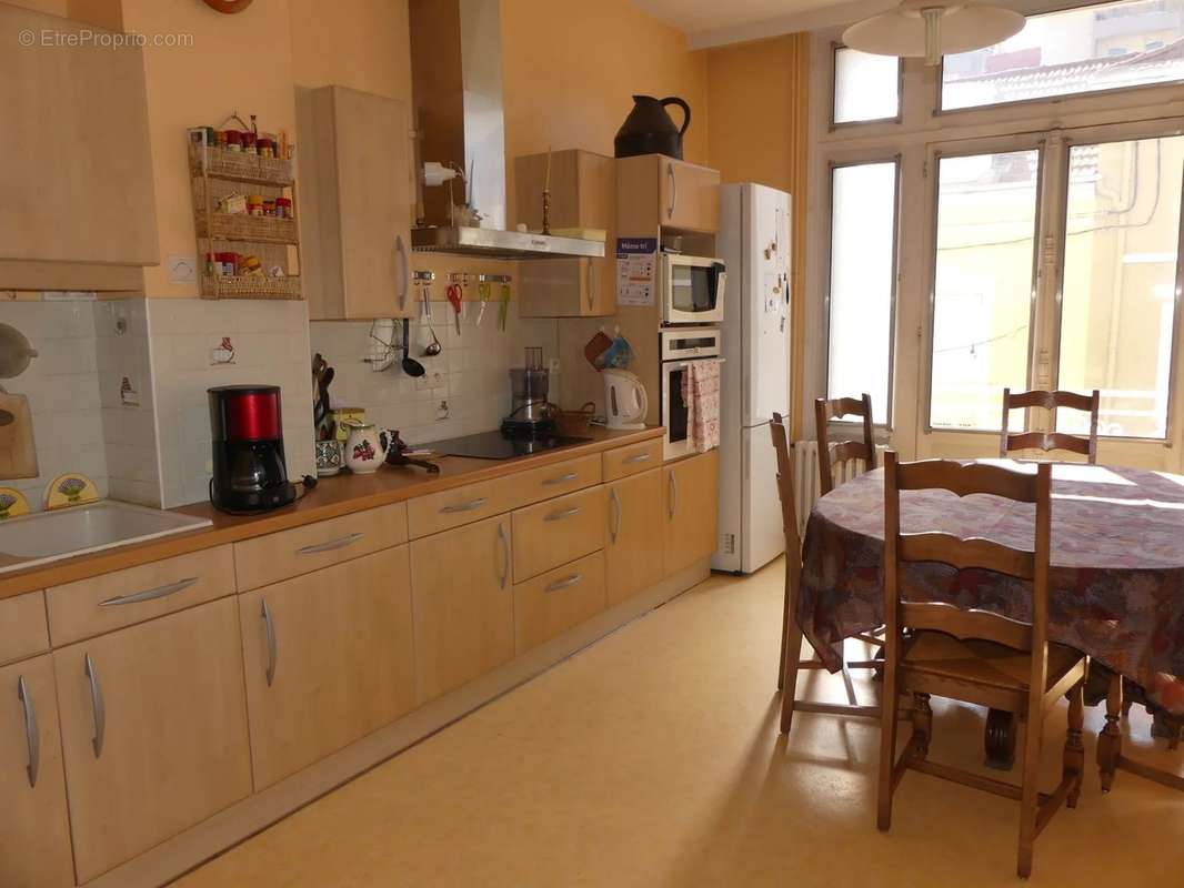 Appartement à MONTCEAU-LES-MINES