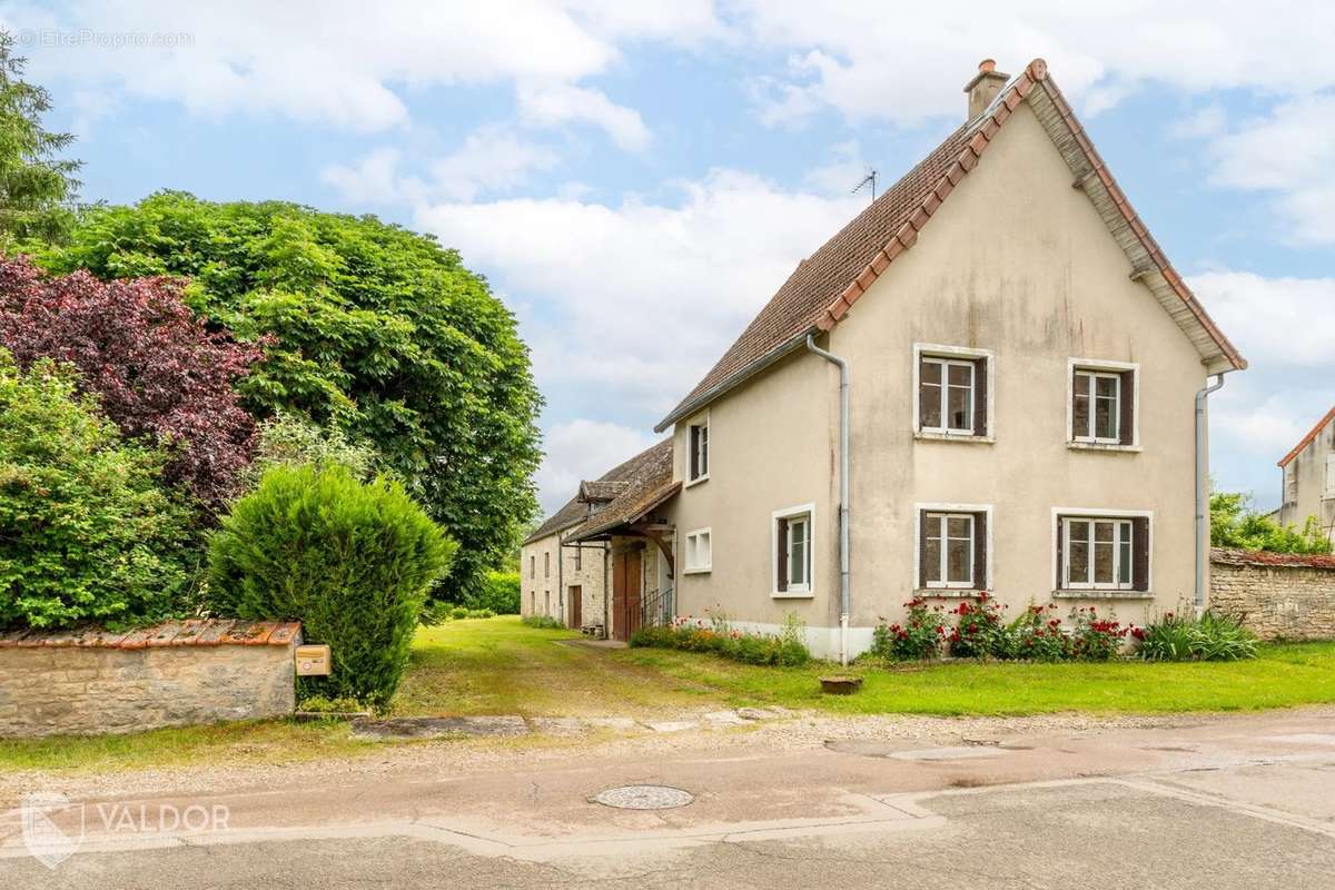 Maison à CHAUDENAY