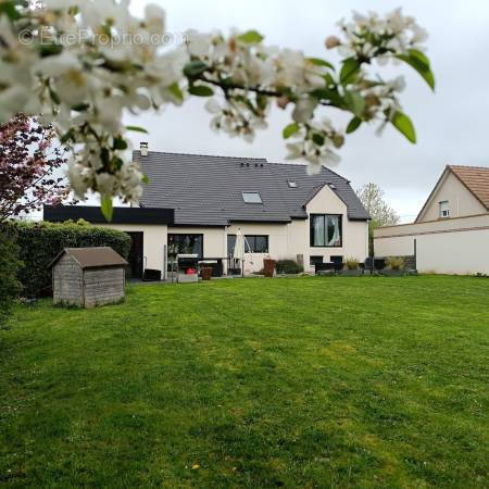 Maison à AILLY-LE-HAUT-CLOCHER