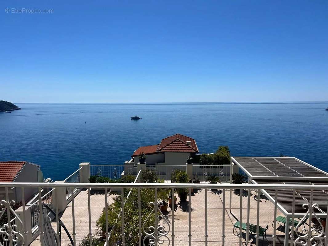 Appartement à ROQUEBRUNE-CAP-MARTIN