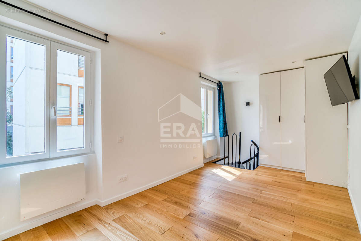 Appartement à PARIS-12E