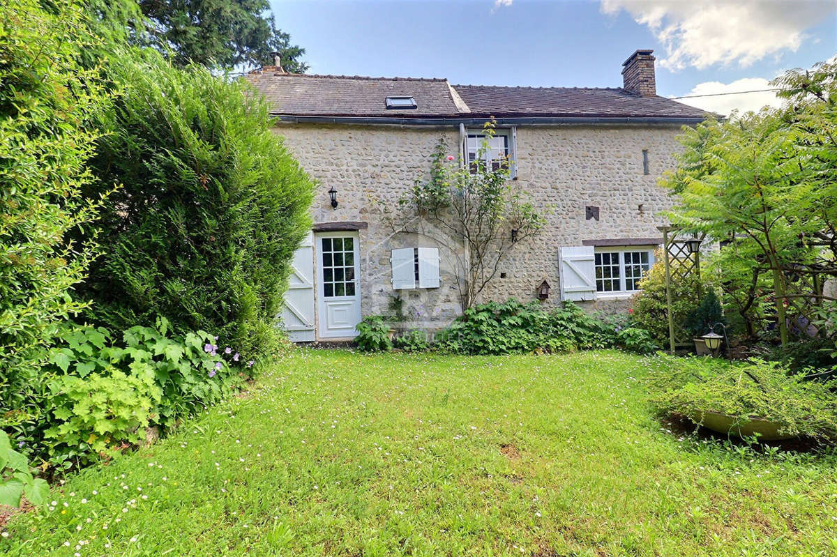 Maison à AUTRUY-SUR-JUINE