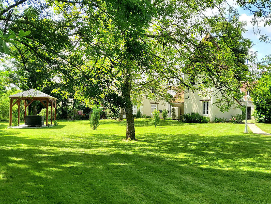 Maison à ECUEILLE