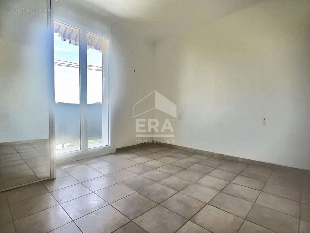 Appartement à MARSEILLE-9E