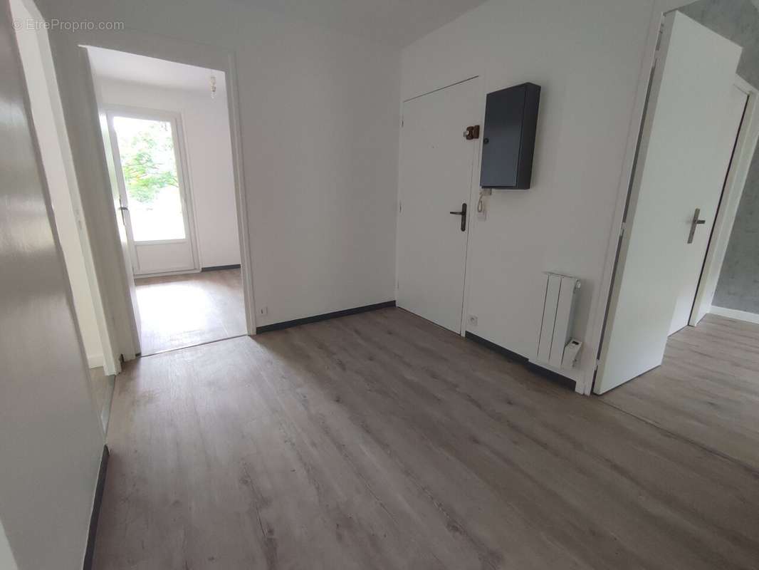 Appartement à SAINT-CLAIR-DU-RHONE