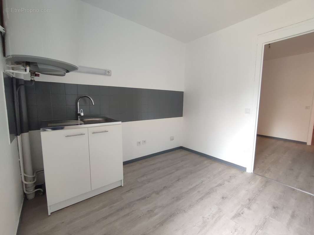 Appartement à SAINT-CLAIR-DU-RHONE