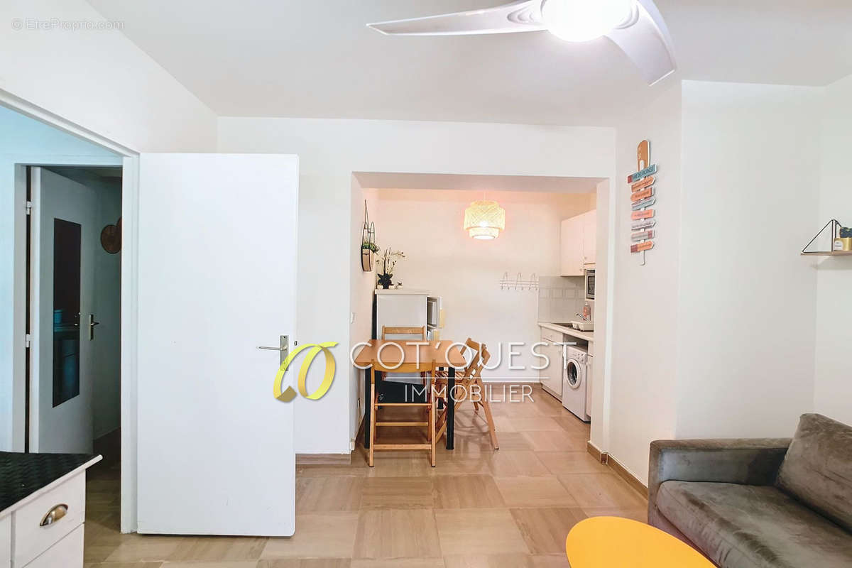 Appartement à VILLENEUVE-LOUBET