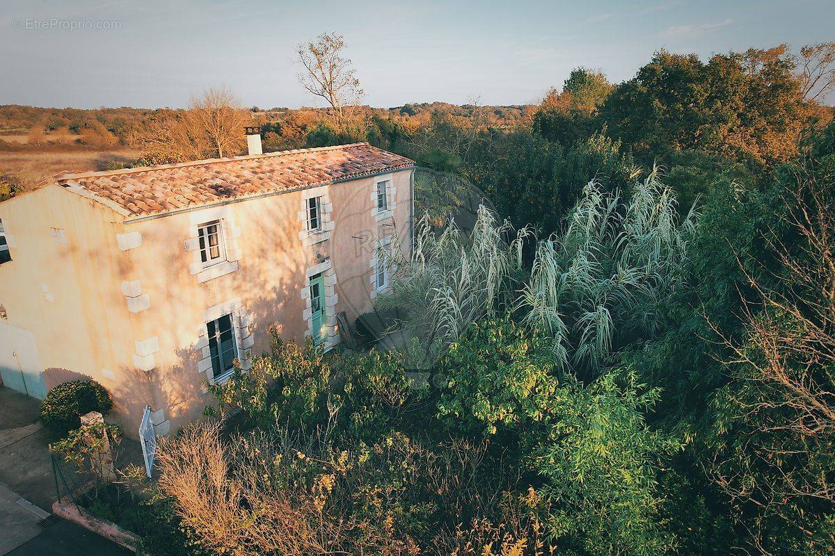 Maison à ROCHEFORT