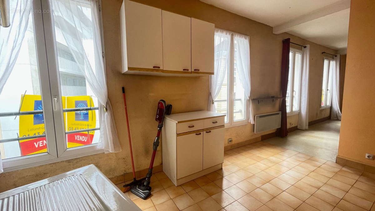 Appartement à PARIS-12E