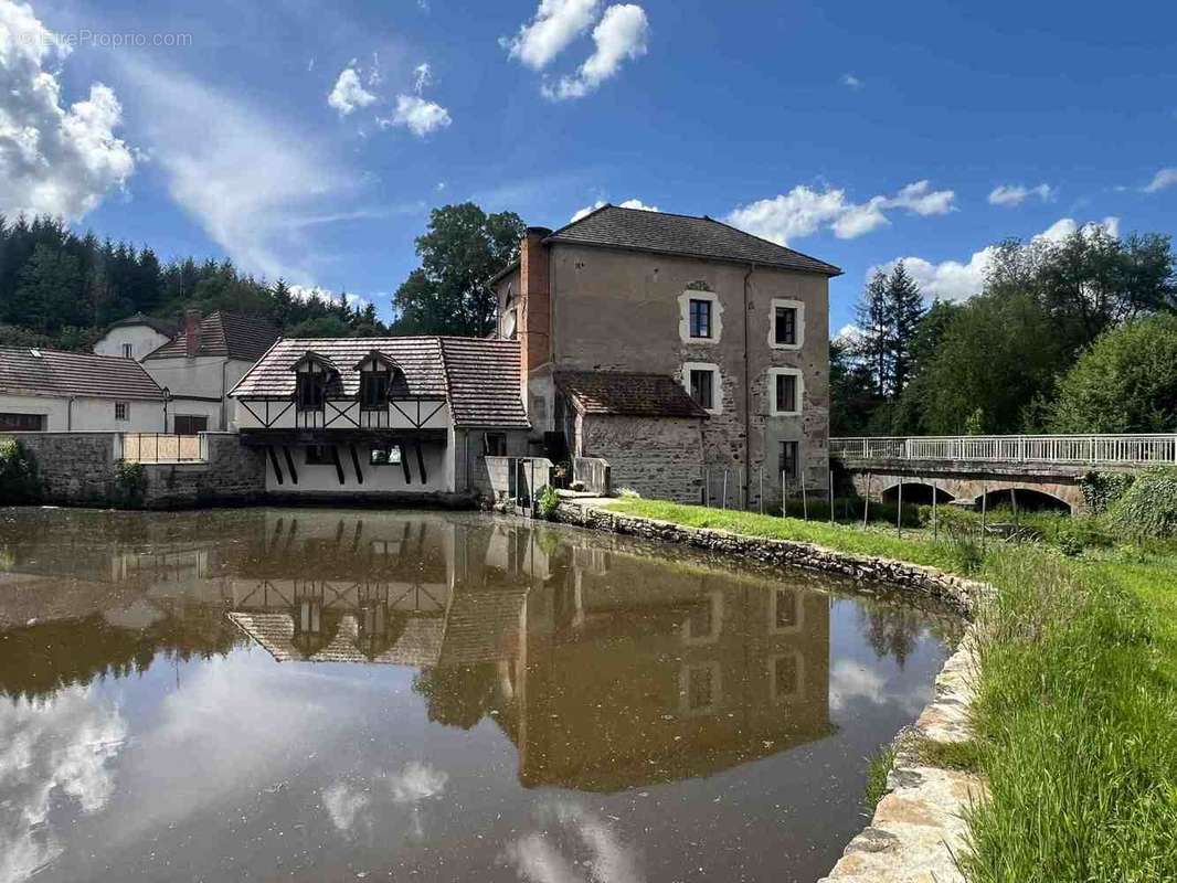 Maison à CHAROLLES