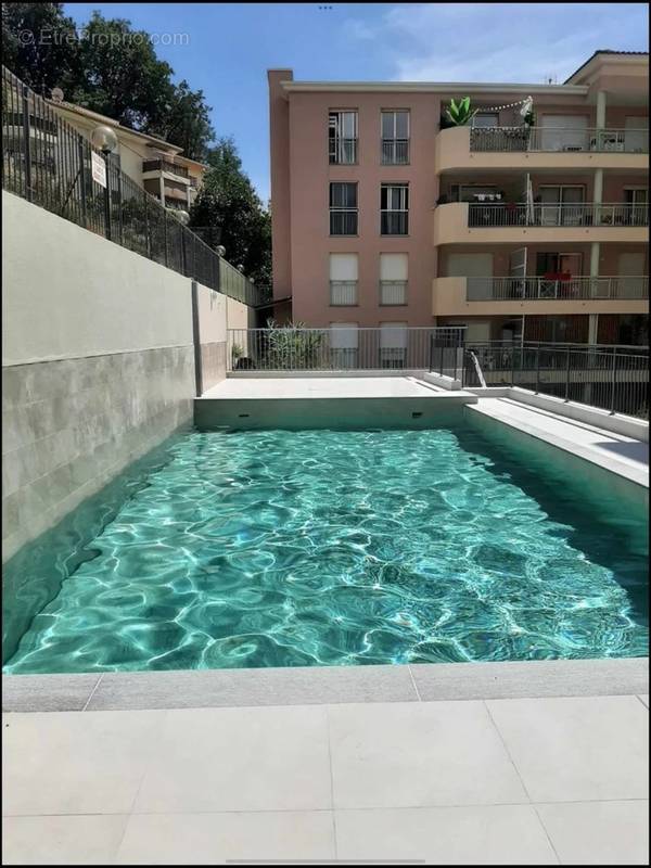 Appartement à MENTON