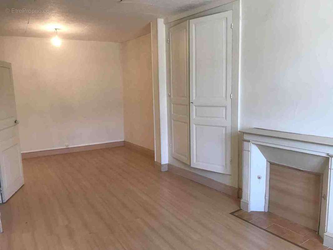 Appartement à BOURGANEUF