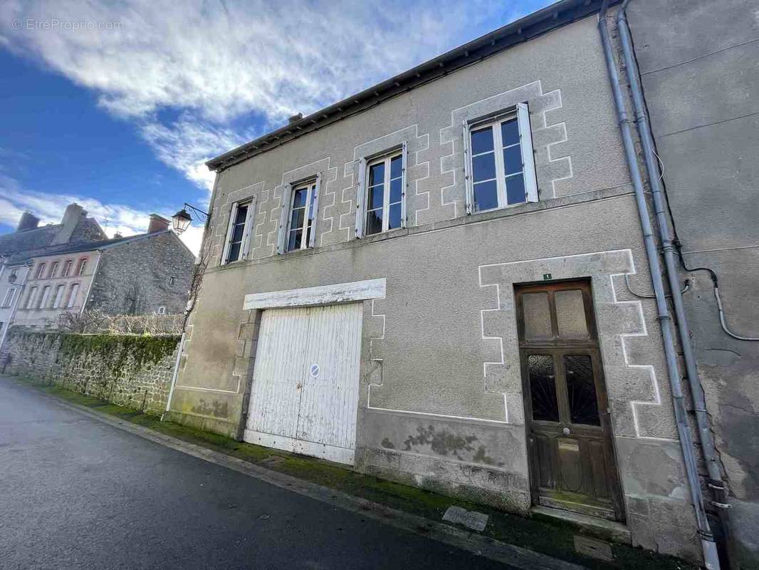 Maison à BENEVENT-L&#039;ABBAYE