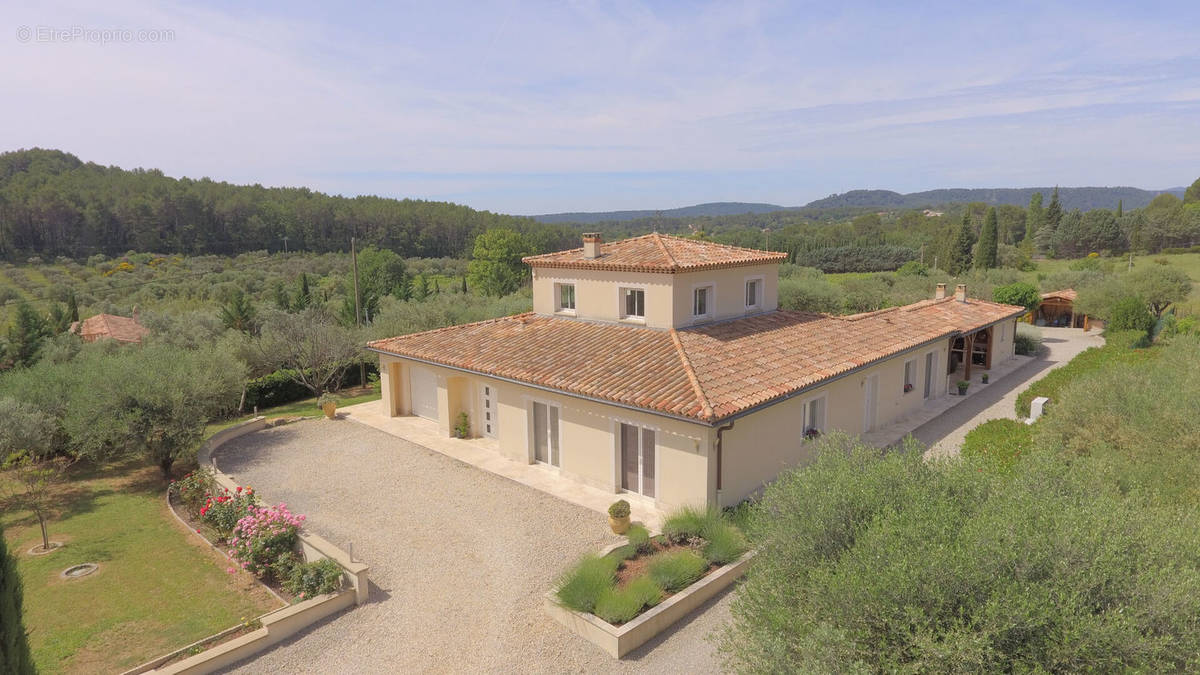 Maison à LORGUES