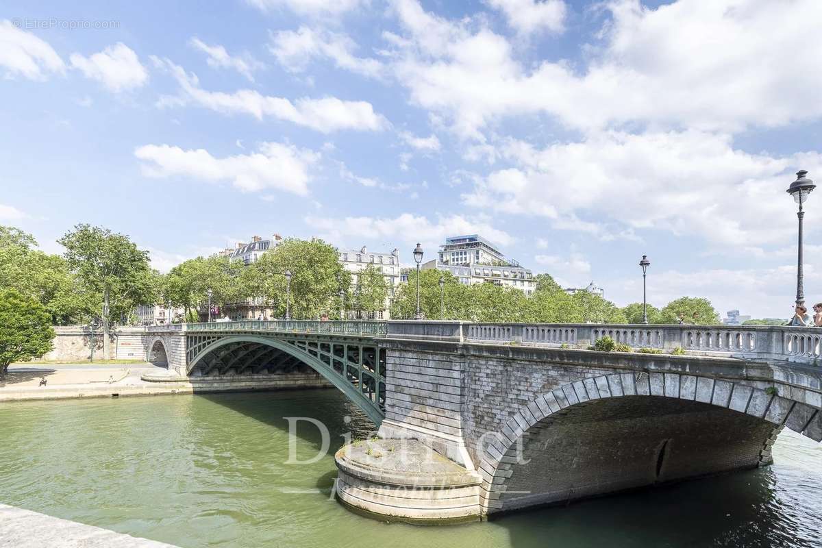 Appartement à PARIS-4E