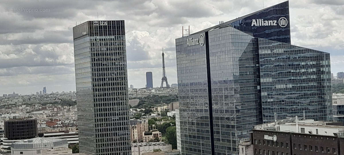 Appartement à COURBEVOIE