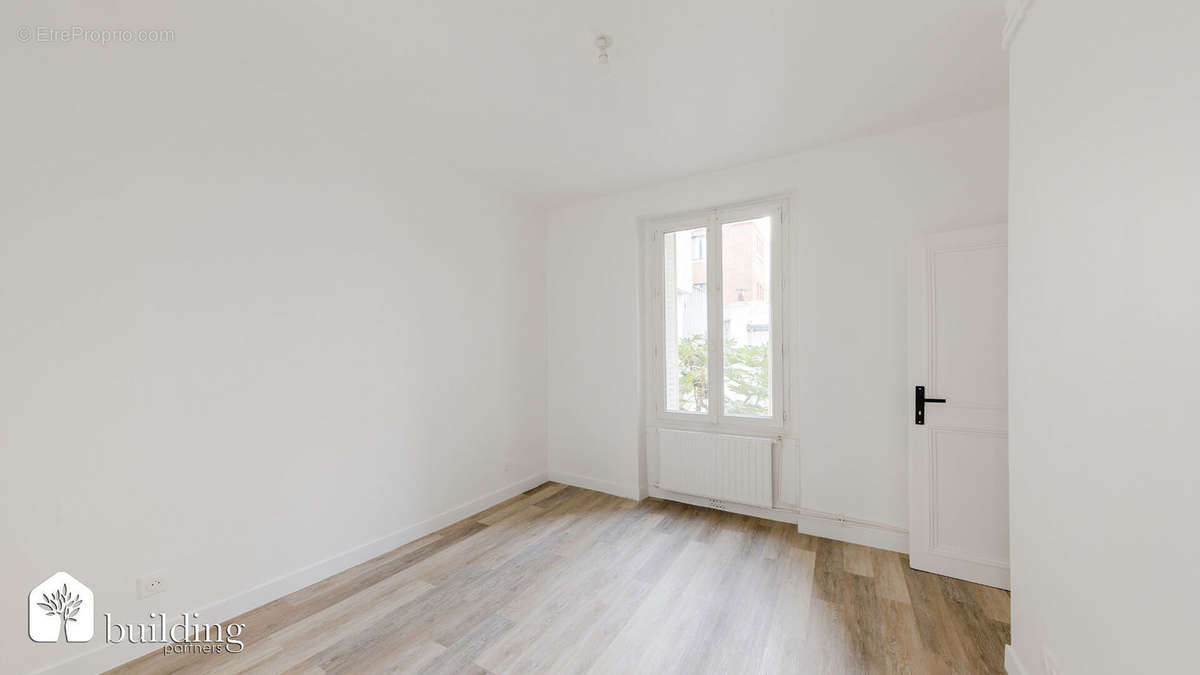 Appartement à LEVALLOIS-PERRET