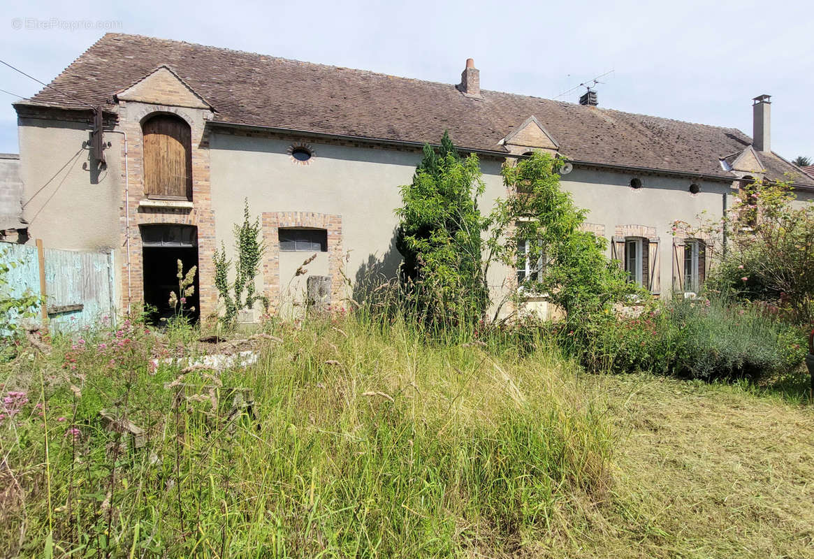 Maison à GISY-LES-NOBLES