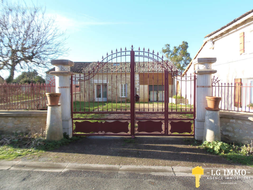 Maison à FLOIRAC