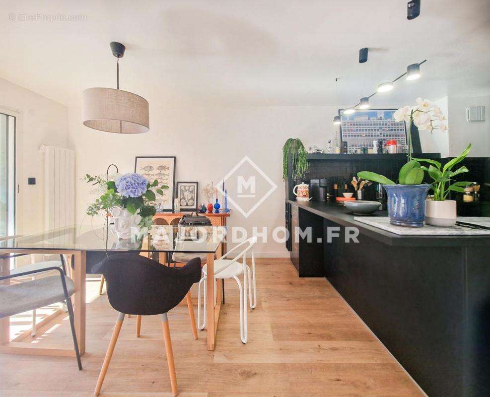 Appartement à MARSEILLE-8E