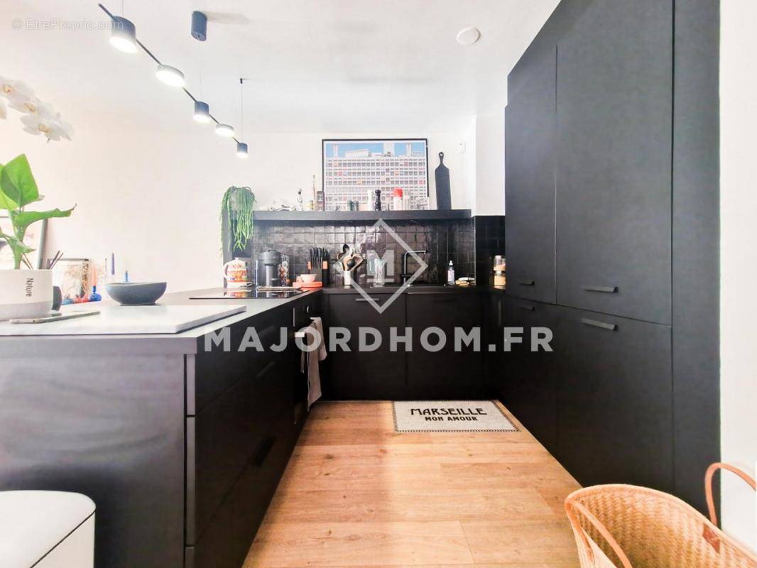 Appartement à MARSEILLE-8E