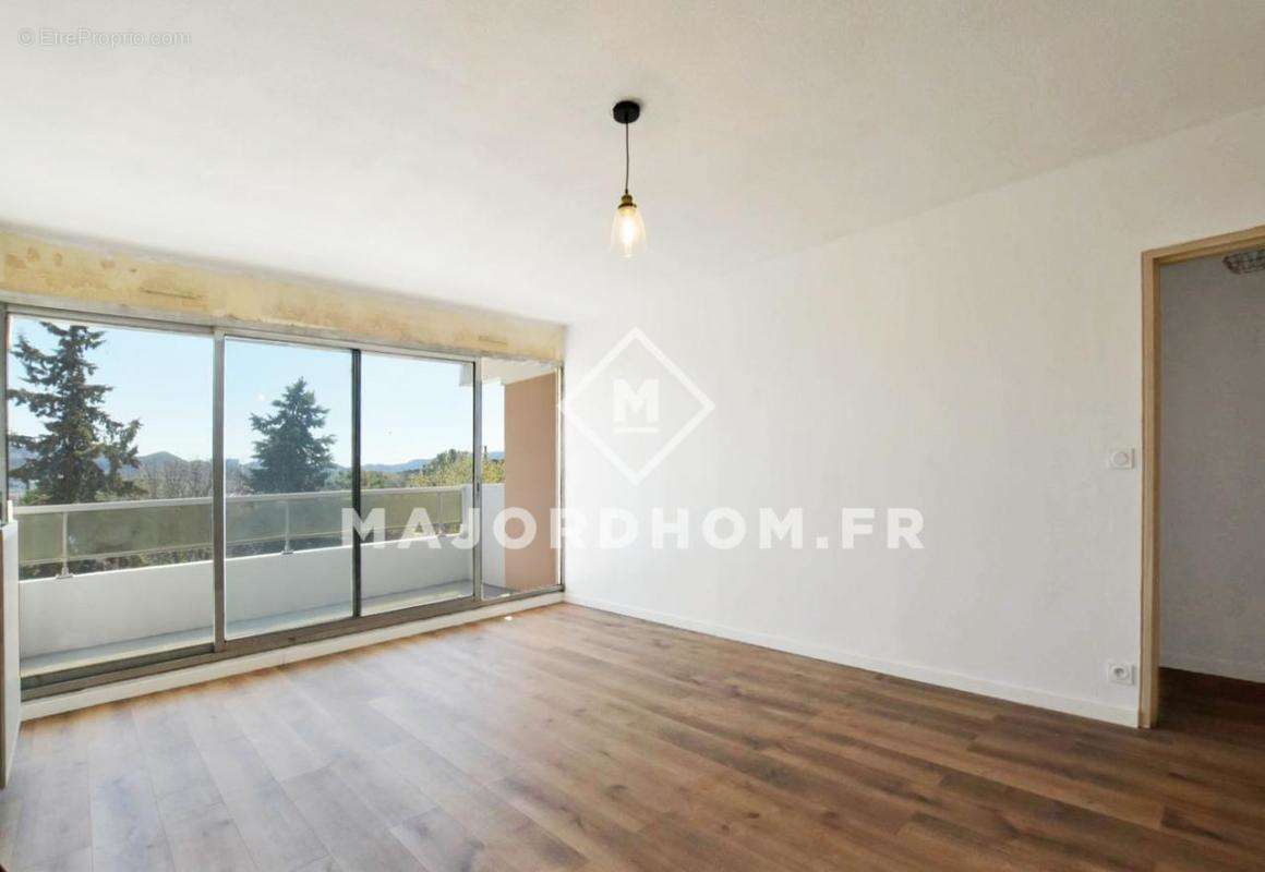 Appartement à MARSEILLE-12E