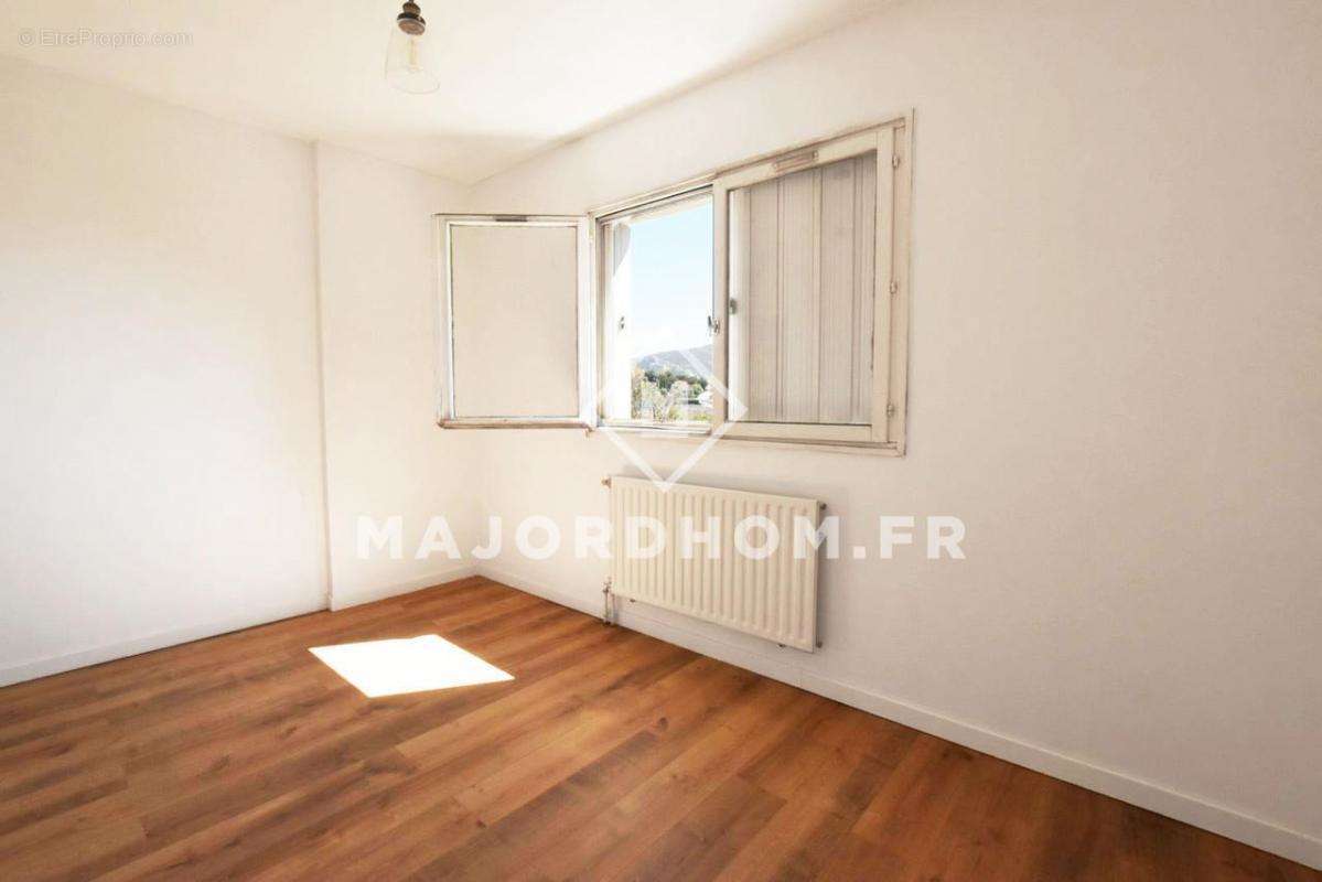 Appartement à MARSEILLE-12E