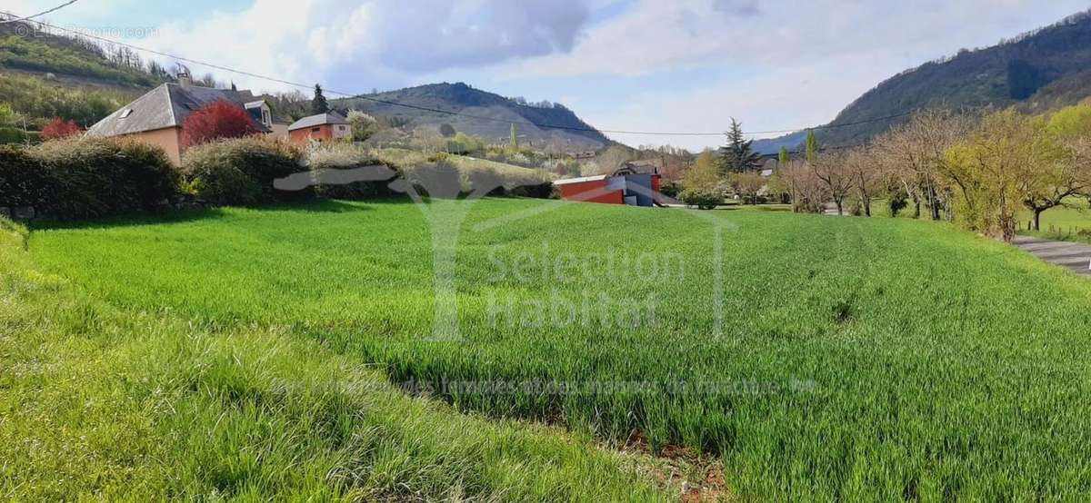 Terrain à VALADY