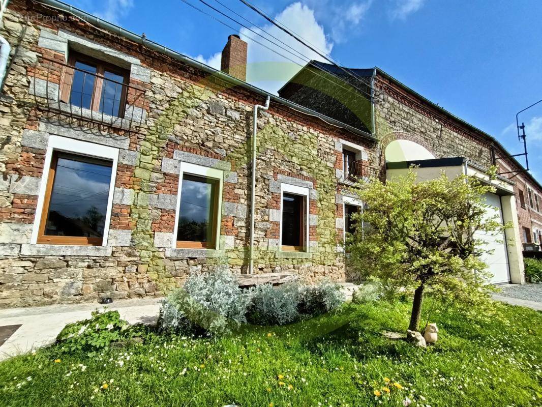 Maison à SOLRE-LE-CHATEAU