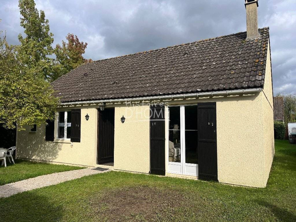 Maison à JOUY-LE-CHATEL