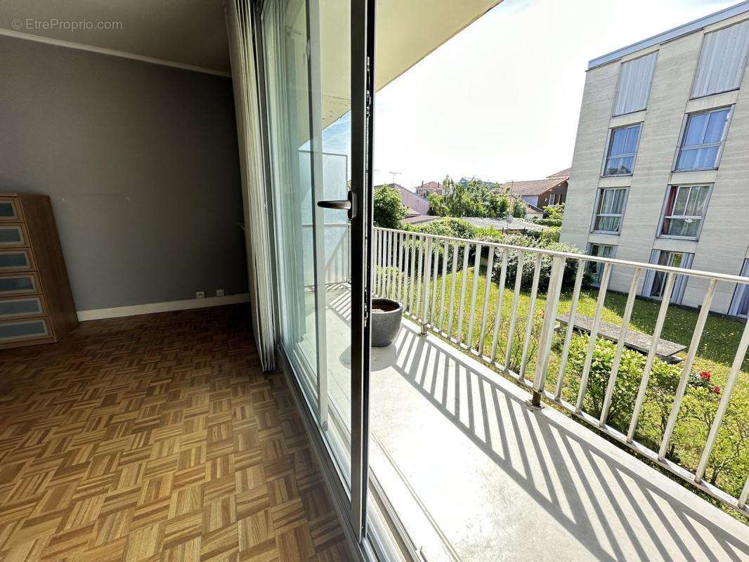 Appartement à COLOMBES