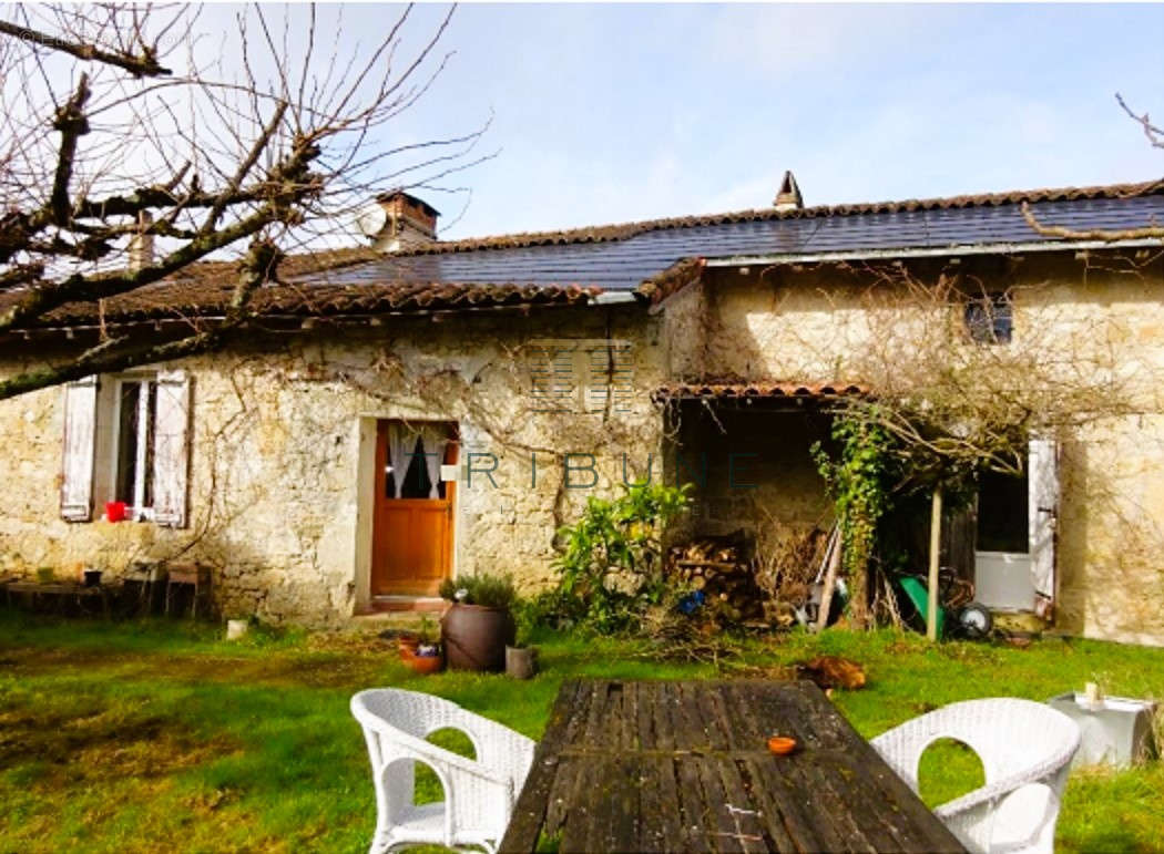 Maison à CLERMONT-DESSOUS