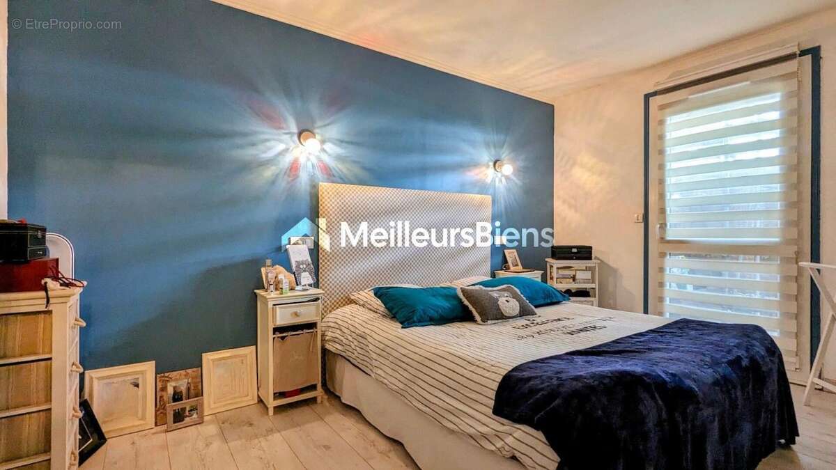 Appartement à LES MUREAUX