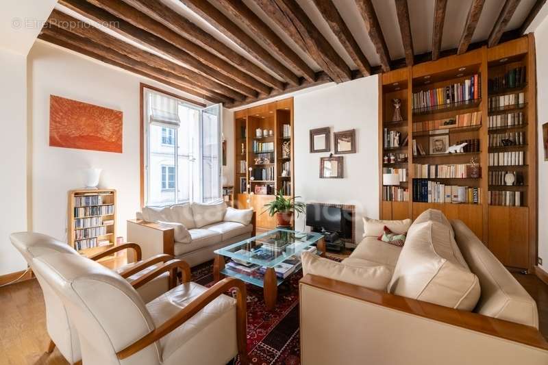 Appartement à PARIS-10E