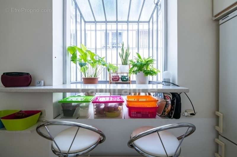 Appartement à PARIS-10E