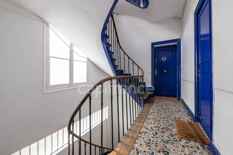 Appartement à PARIS-10E