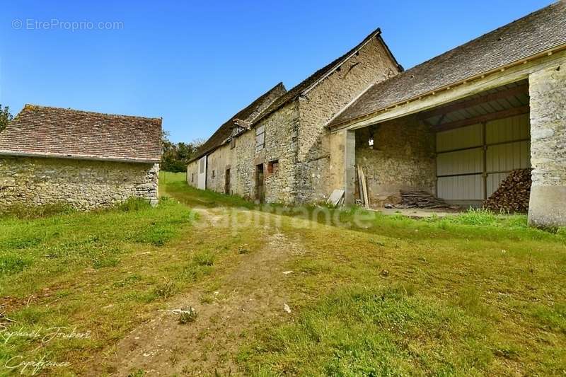 Maison à FRESNAY-SUR-SARTHE